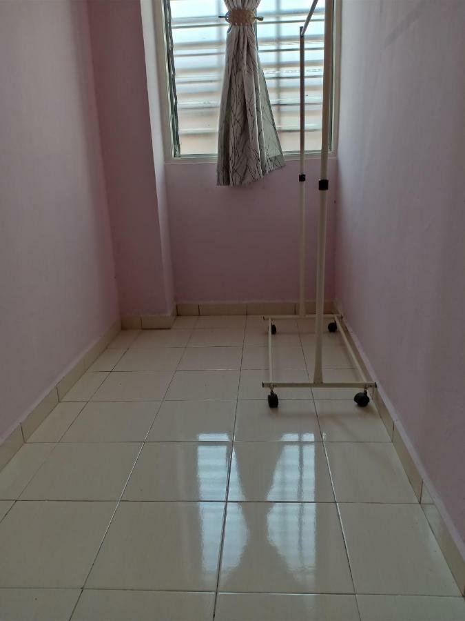Muslim Dinaim Homestay Tanjong Malim Exterior foto