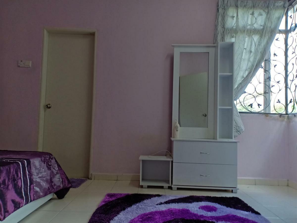 Muslim Dinaim Homestay Tanjong Malim Exterior foto